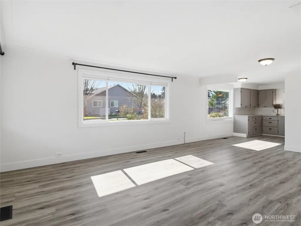 2016 Dickinson Avenue NW Olympia WA 98502