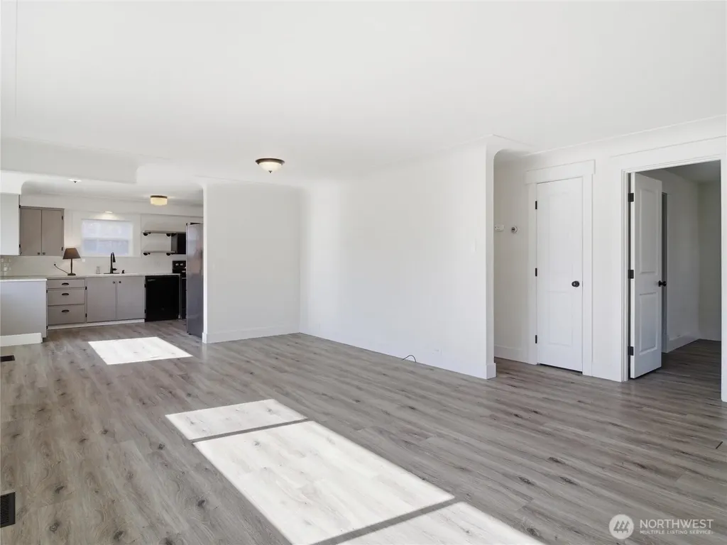 2016 Dickinson Avenue NW Olympia WA 98502