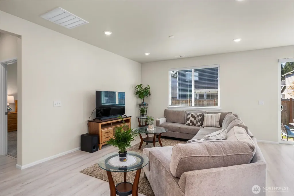 19818 135th Avenue E Graham WA 98338