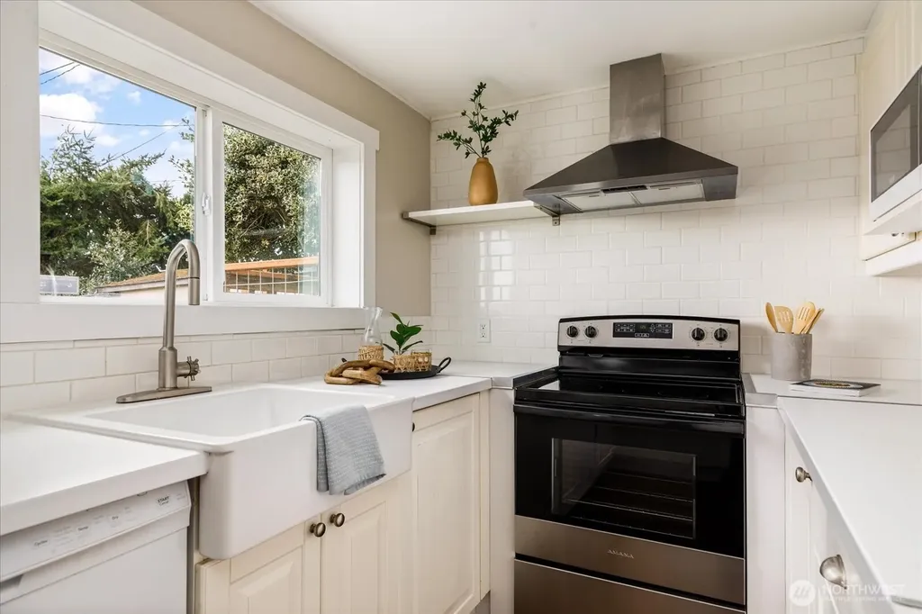 3661 Shorewood Avenue Greenbank WA 98253