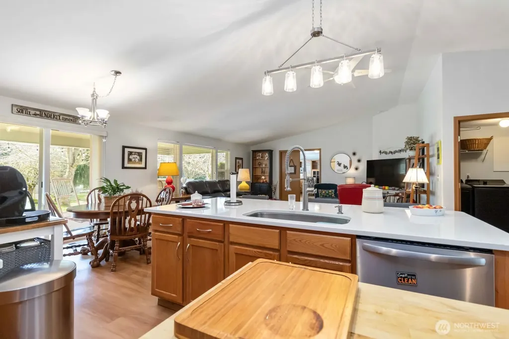 413 Haywire Road Napavine WA 98596