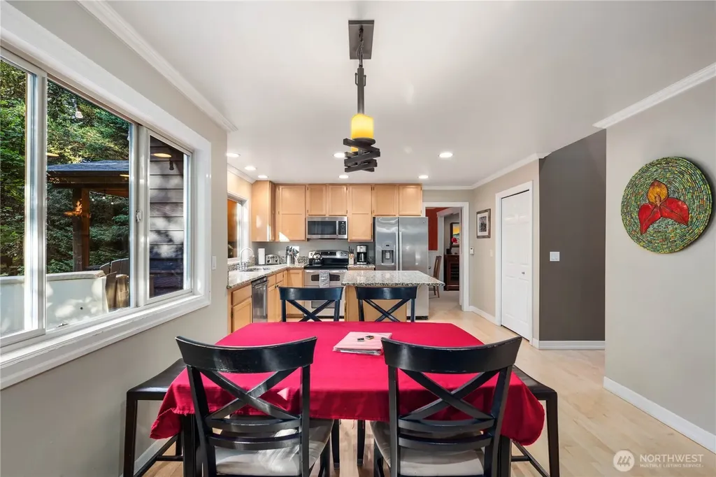 16502 NE 180th Place Woodinville WA 98072