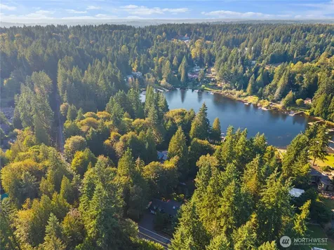 16502 NE 180th Place Woodinville WA 98072