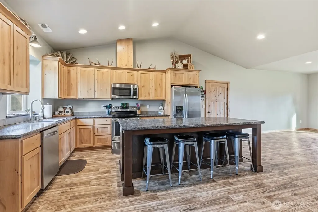 371 Toledo-vader Road Toledo WA 98591
