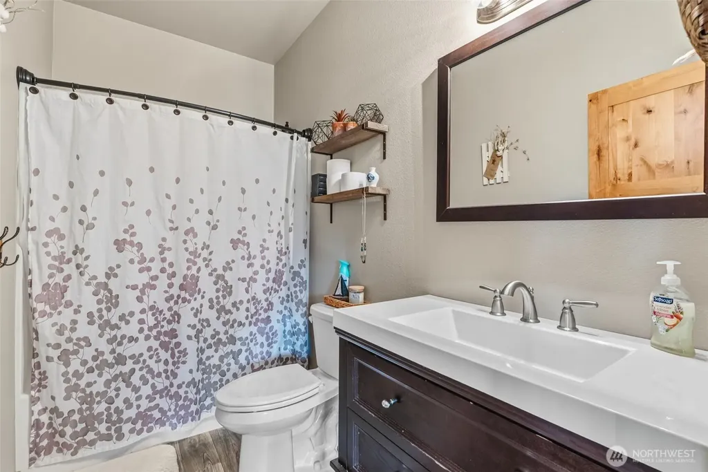 371 Toledo-vader Road Toledo WA 98591