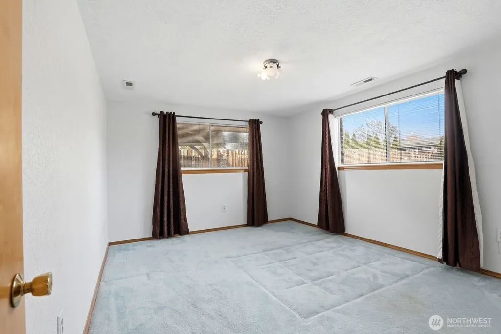119 N 46th Avenue Yakima WA 98908