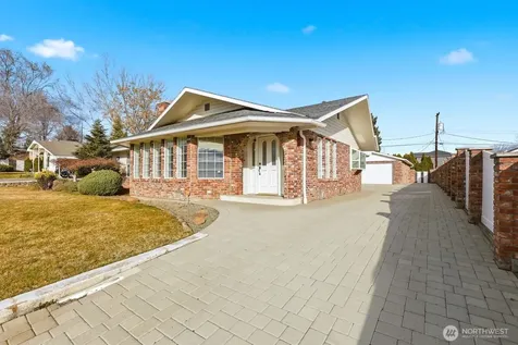 119 N 46th Avenue Yakima WA 98908