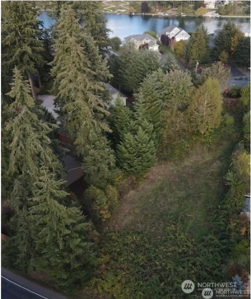 3413 W Tapps Drive E Lake Tapps WA 98391