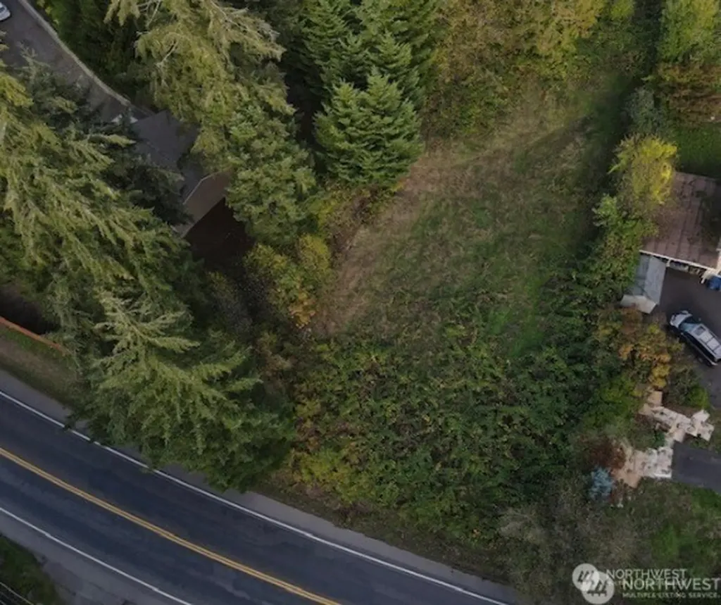 3413 W Tapps Drive E Lake Tapps WA 98391