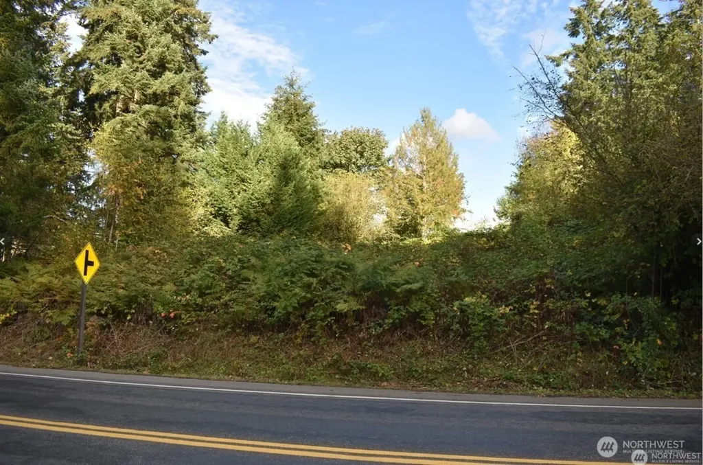 3413 W Tapps Drive E Lake Tapps WA 98391