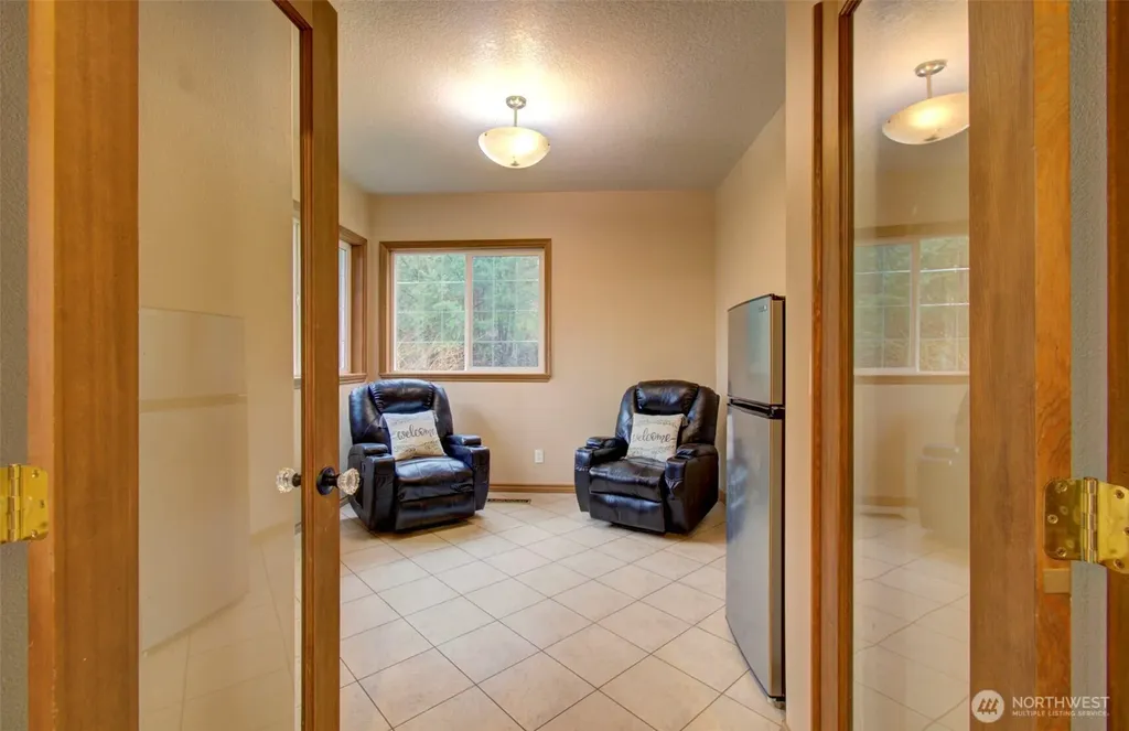 498 Bryant Hill Road Woodland WA 98674