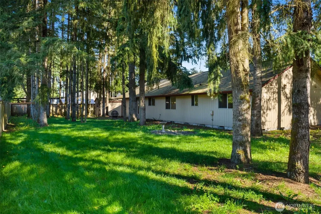 6107 189th Loop SW Rochester WA 98579