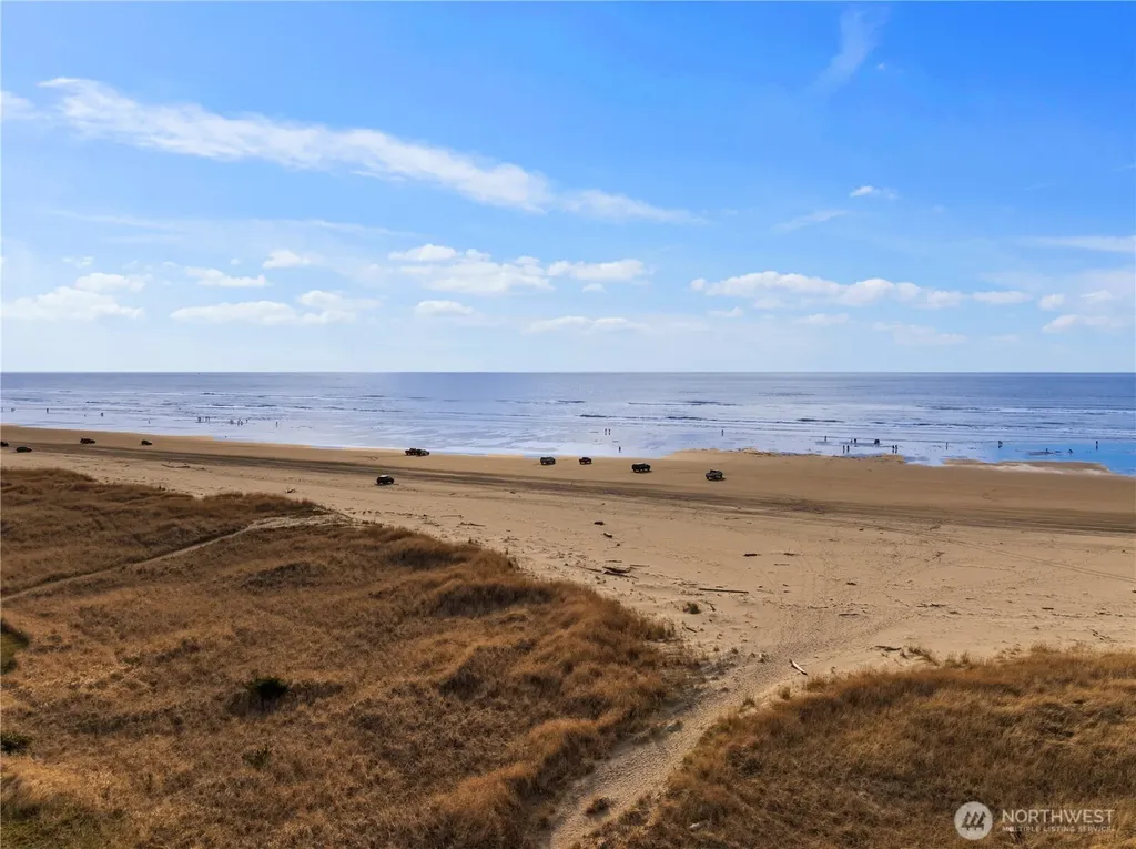 31302 J Place Ocean Park WA 98640