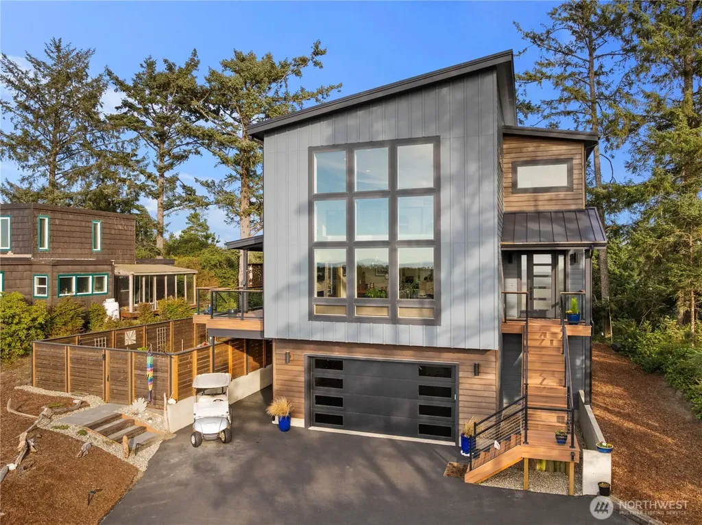 31302 J Place Ocean Park WA 98640