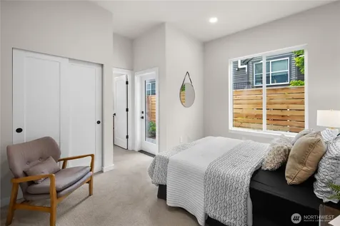 1139 NW 57th Street Seattle WA 98107