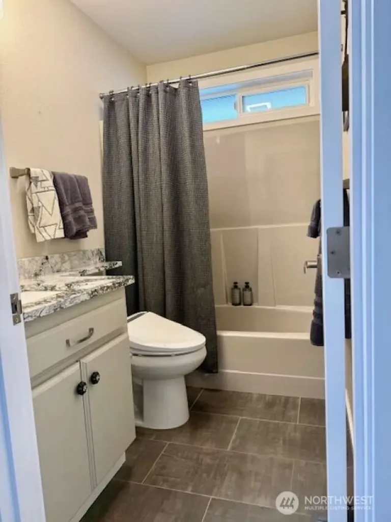 2270 S 7th Avenue Sequim WA 98382