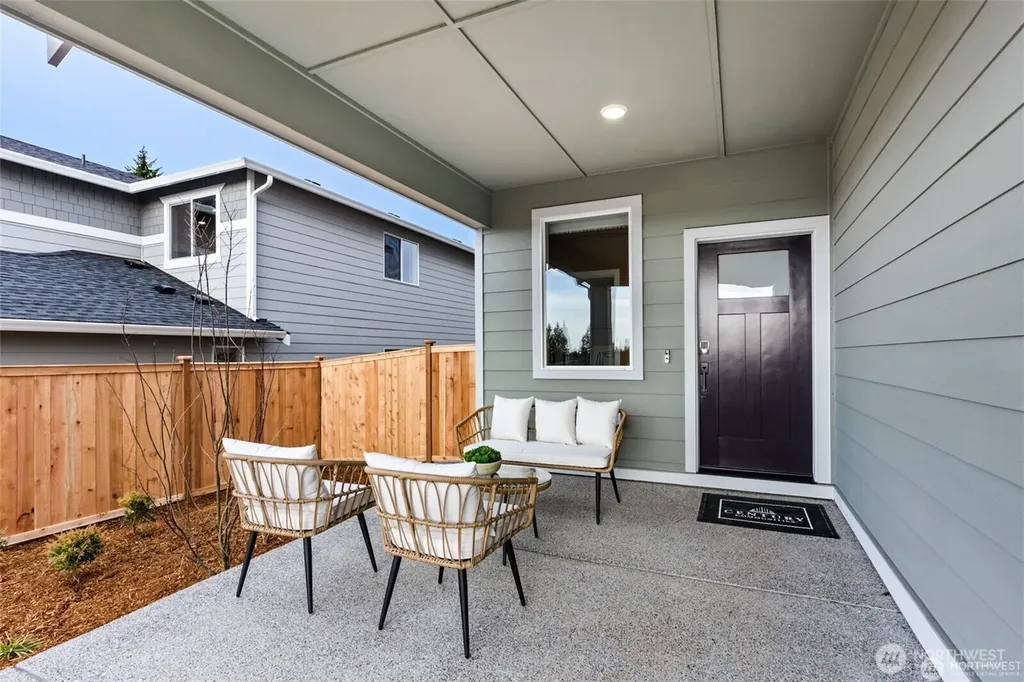 2055 NE Norseman Way Poulsbo WA 98370