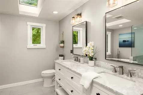 24109 SE 44th Court Sammamish WA 98029