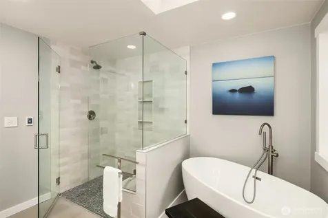 24109 SE 44th Court Sammamish WA 98029