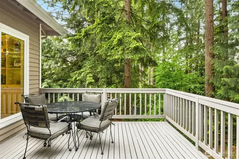 24109 SE 44th Court Sammamish WA 98029
