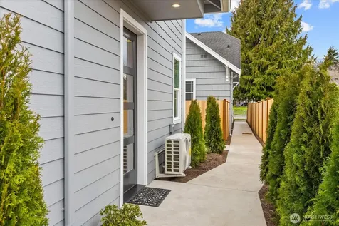 2217 Hoyt Avenue Everett WA 98201