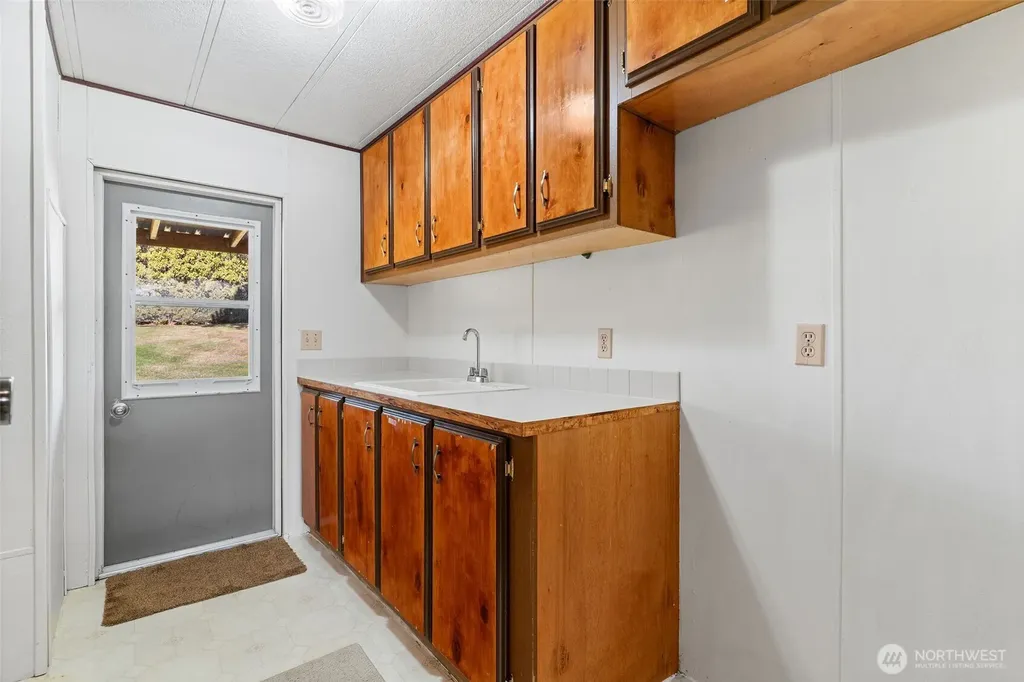 384 Sr 173 Brewster WA 98812