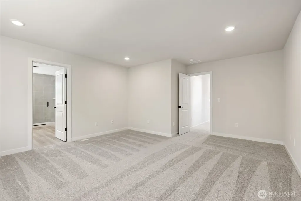 2049 NE Norseman Way Poulsbo WA 98370
