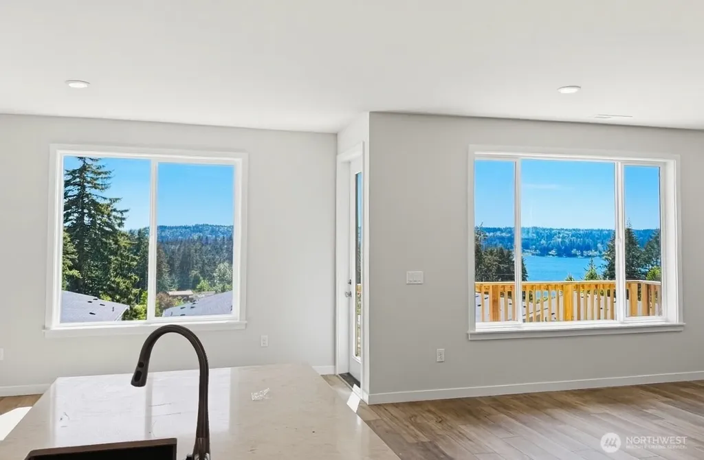 2049 NE Norseman Way Poulsbo WA 98370