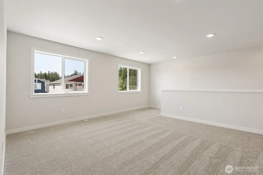 2049 NE Norseman Way Poulsbo WA 98370