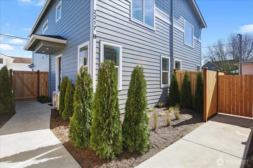 2217 Hoyt Avenue Everett WA 98201