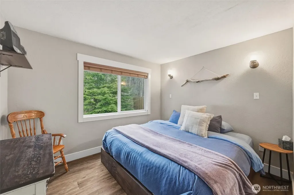 6425 Little Big Horn Maple Falls WA 98266