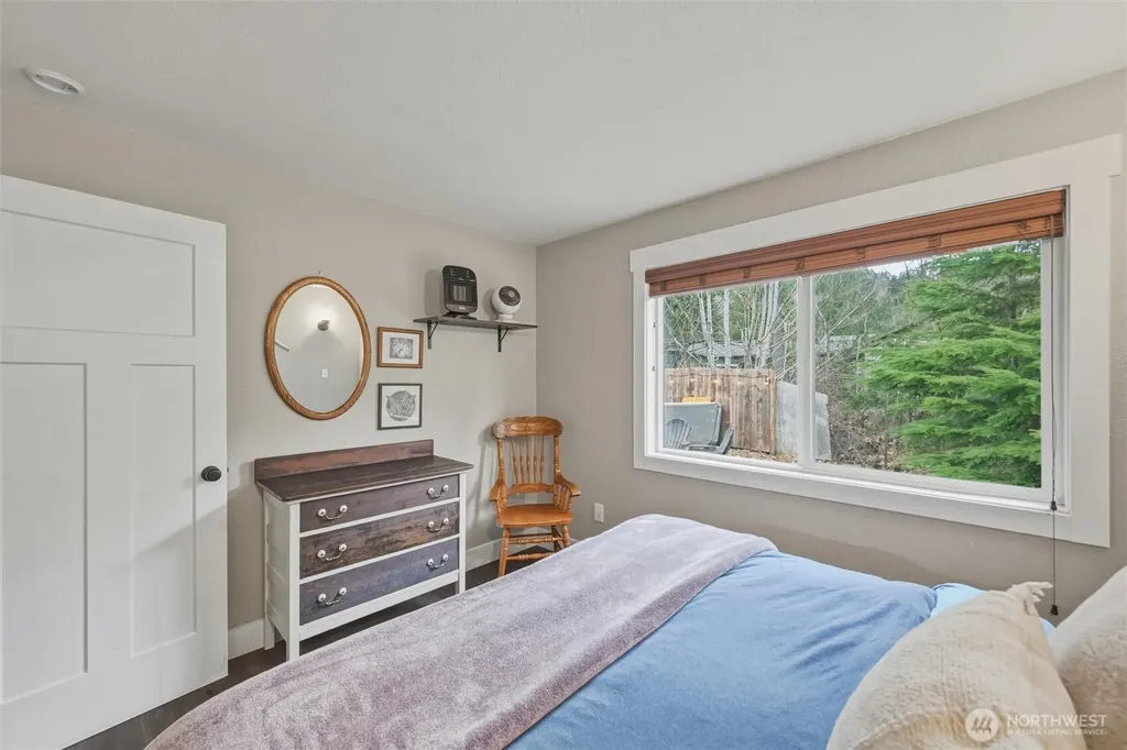 6425 Little Big Horn Maple Falls WA 98266