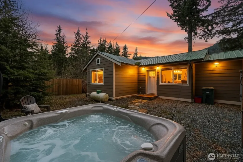 6425 Little Big Horn Maple Falls WA 98266