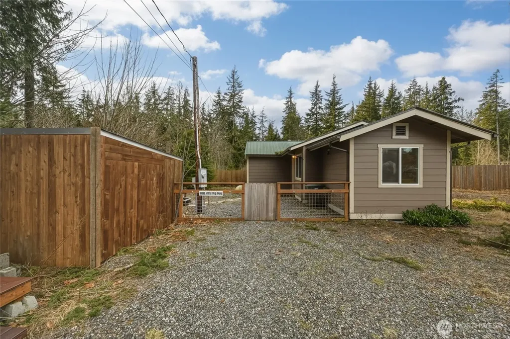 6425 Little Big Horn Maple Falls WA 98266