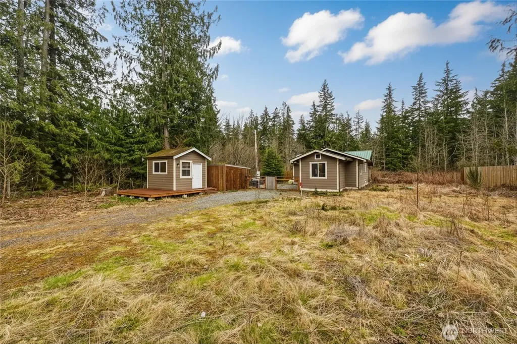 6425 Little Big Horn Maple Falls WA 98266