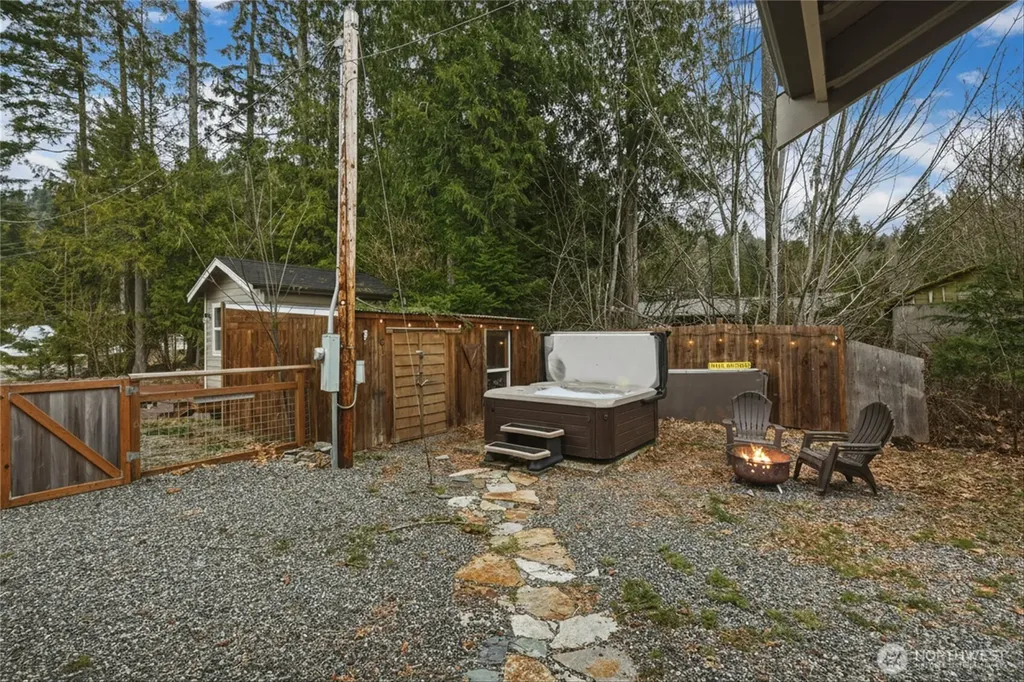 6425 Little Big Horn Maple Falls WA 98266