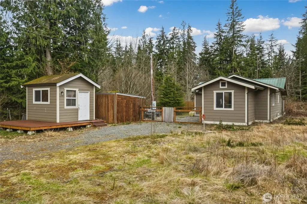 6425 Little Big Horn Maple Falls WA 98266