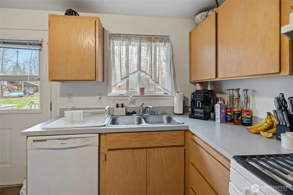 45082 Shields Court Concrete WA 98237