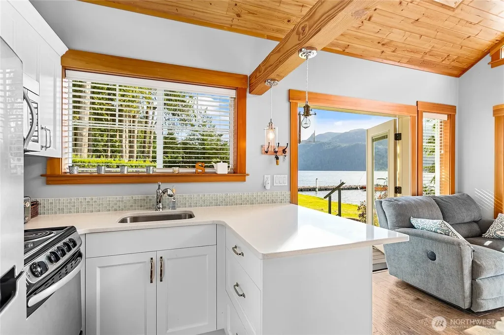 990 S Lake Whatcom Boulevard Sedro Woolley WA 98284