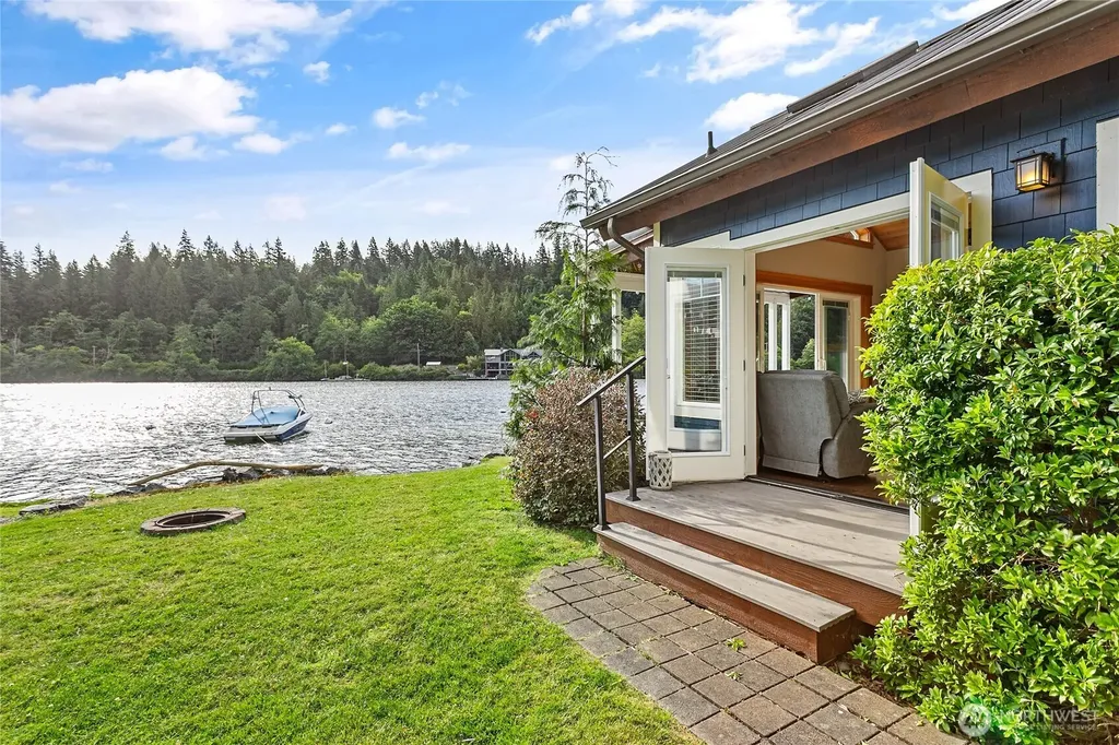 990 S Lake Whatcom Boulevard Sedro Woolley WA 98284