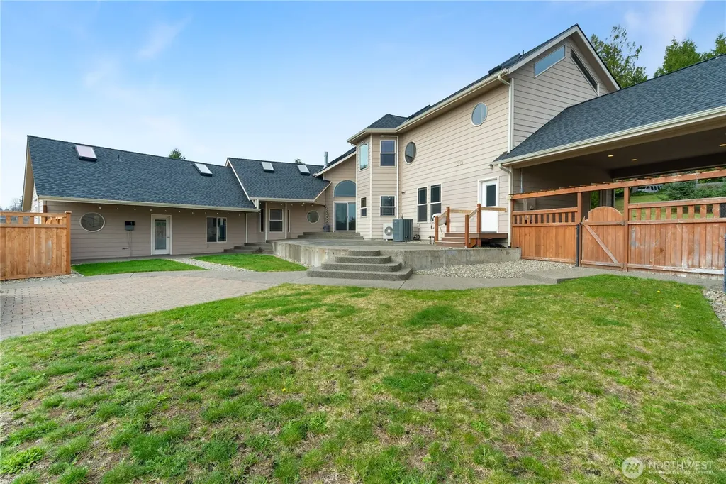 100 S 9th Street Montesano WA 98563