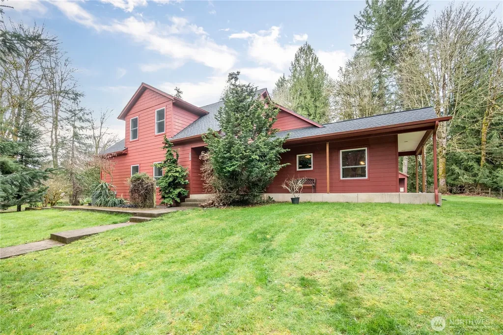 180 Trinity Drive Castle Rock WA 98611