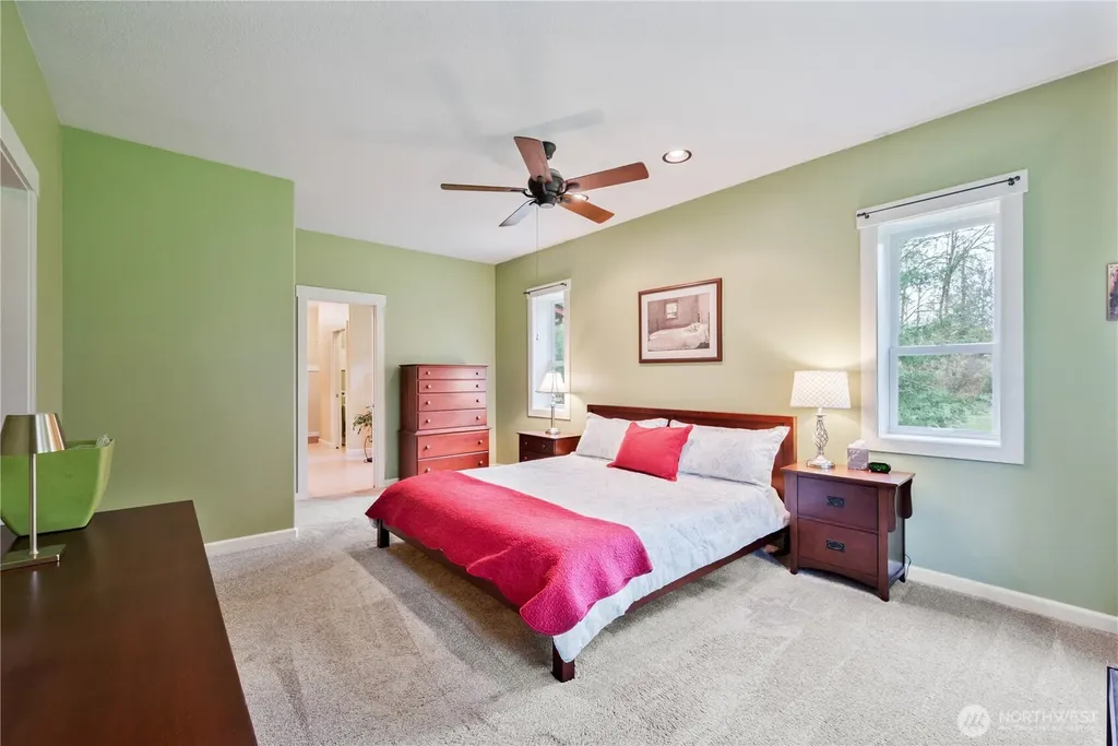 180 Trinity Drive Castle Rock WA 98611