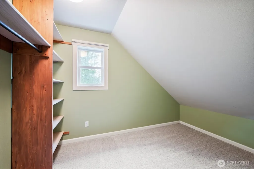 180 Trinity Drive Castle Rock WA 98611