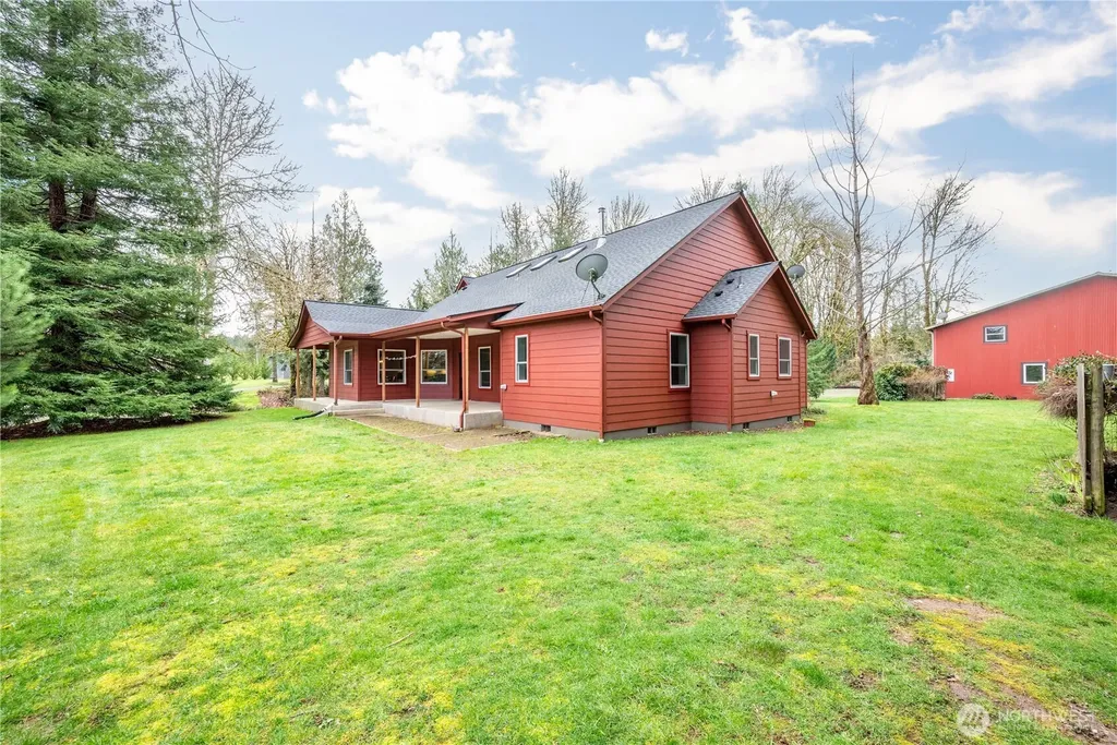 180 Trinity Drive Castle Rock WA 98611