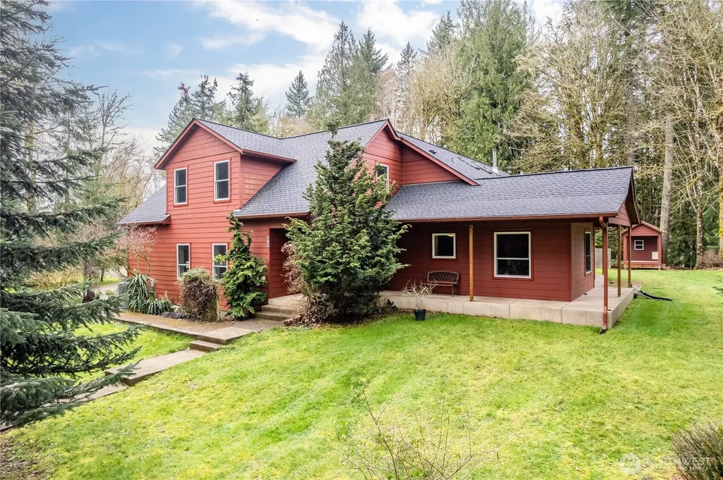 180 Trinity Drive Castle Rock WA 98611