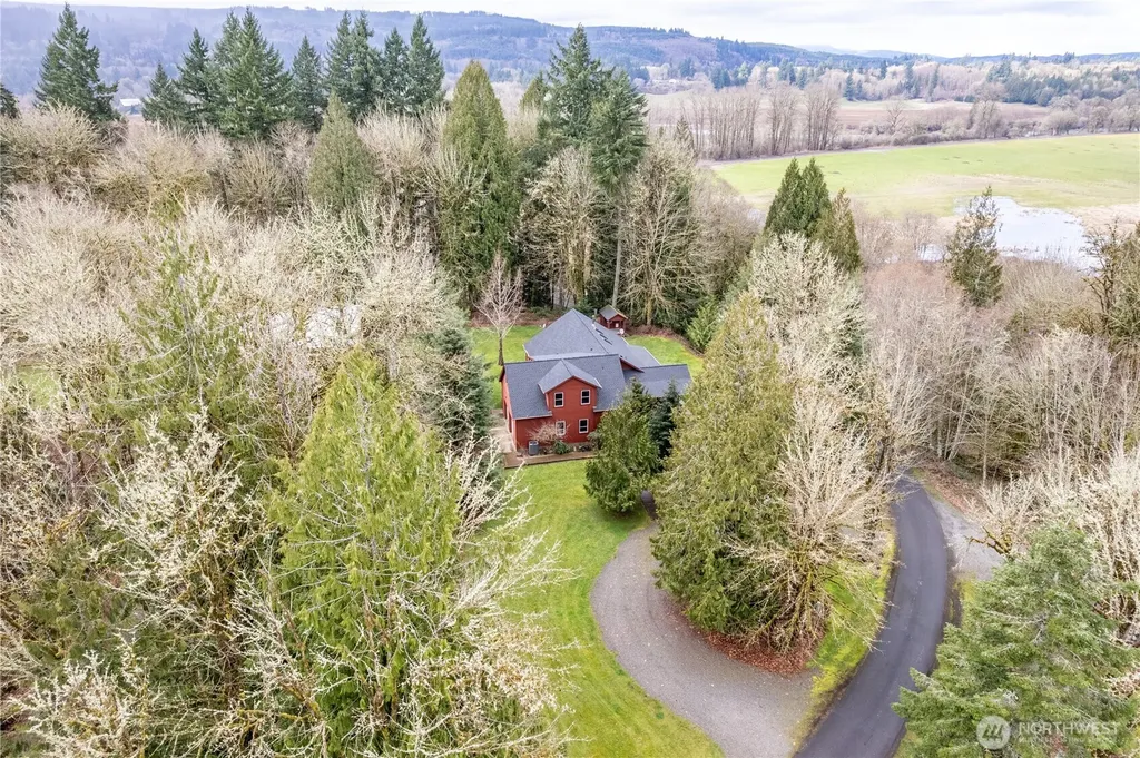 180 Trinity Drive Castle Rock WA 98611