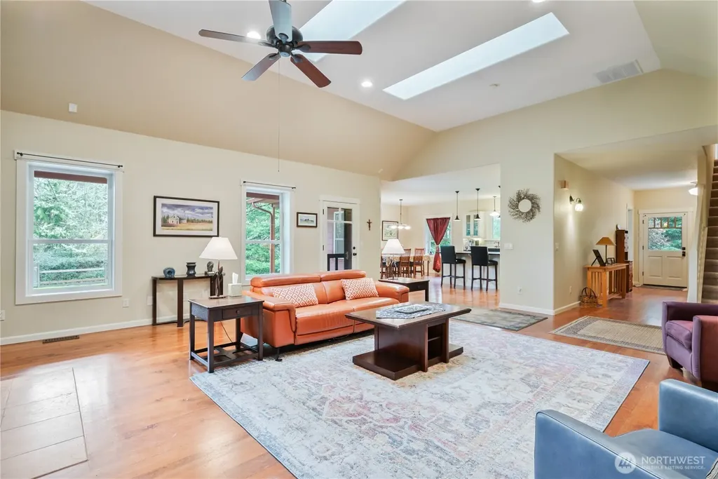 180 Trinity Drive Castle Rock WA 98611