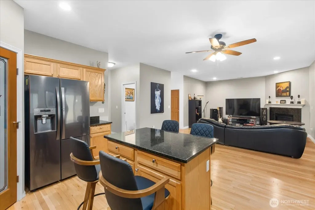 27867 256th Court SE Maple Valley WA 98038