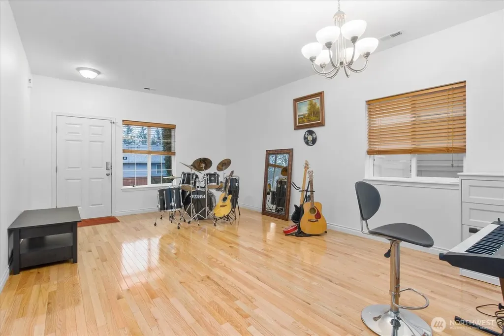 27867 256th Court SE Maple Valley WA 98038